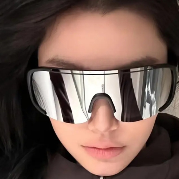 TILLYS SPORT" THE ADVENTURE" WIDE POLORIZED GLASSES - Picture 7 of 7